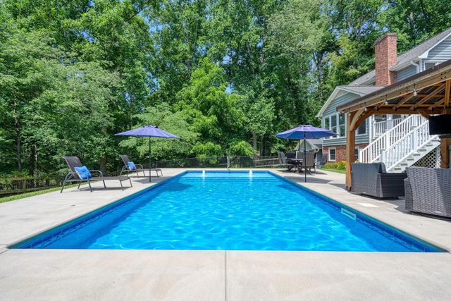 102 Hickory Hollow Drive, Inman, SC 29349