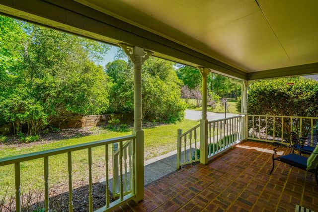 102 Hickory Hollow Drive, Inman, SC 29349