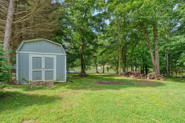 102 Hickory Hollow Drive, Inman, SC 29349