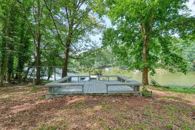 102 Hickory Hollow Drive, Inman, SC 29349