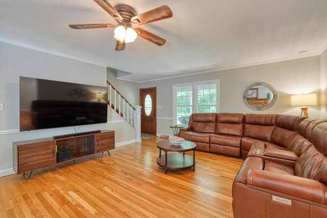 102 Hickory Hollow Drive, Inman, SC 29349