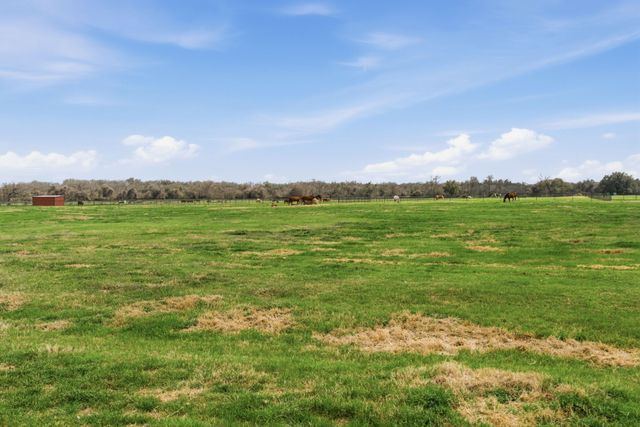 1117 Springfield Road, Springtown, TX 76082