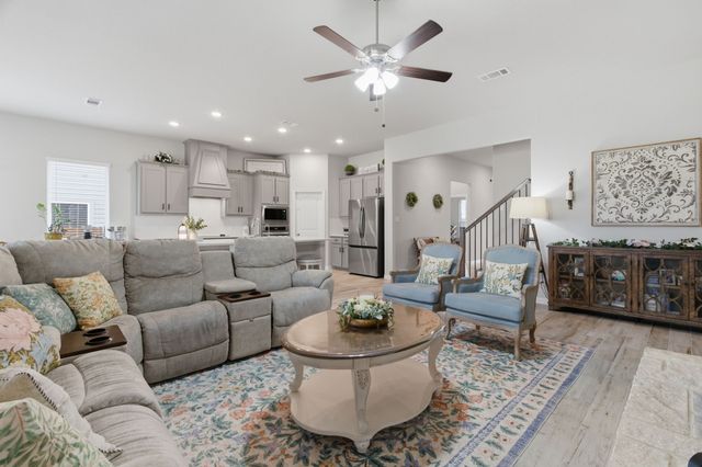 1117 Springfield Road, Springtown, TX 76082