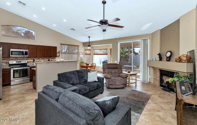 11501 W LAURELWOOD Lane, Avondale, AZ 85392