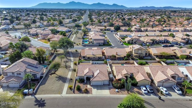 11501 W LAURELWOOD Lane, Avondale, AZ 85392