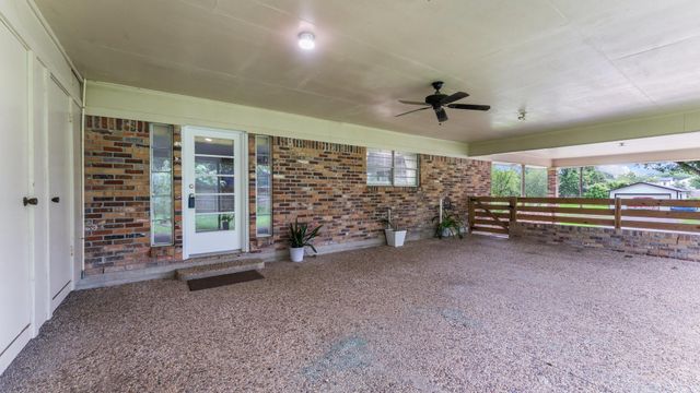 2103 Taylor Street, Waller, TX 77484
