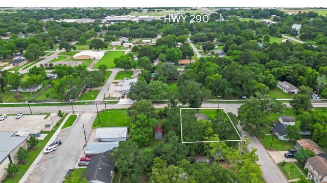 2103 Taylor Street, Waller, TX 77484