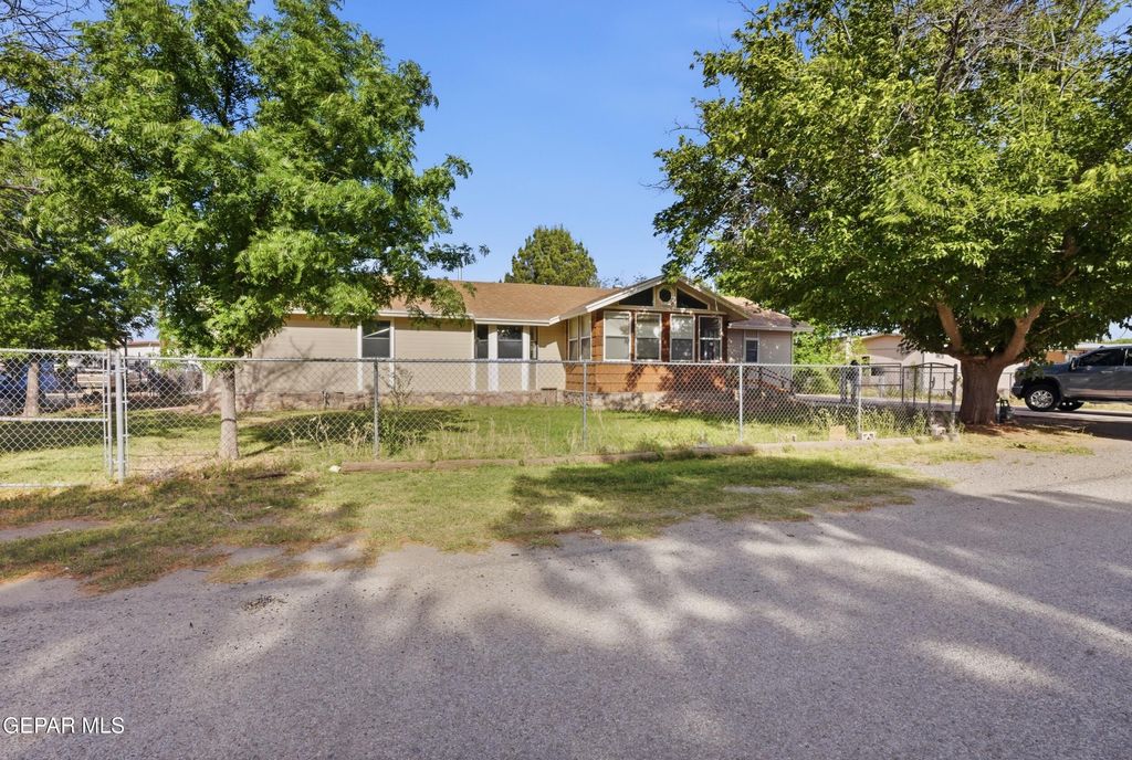 7336 BRANDING IRON Drive, Canutillo, TX 79835