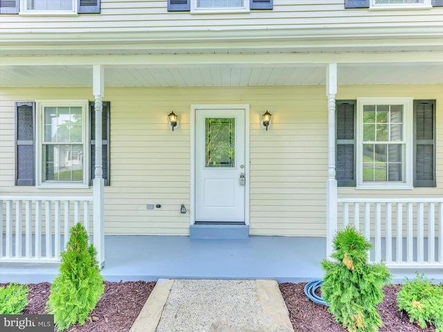 24737 NICKELBY DR, Damascus, MD 20872