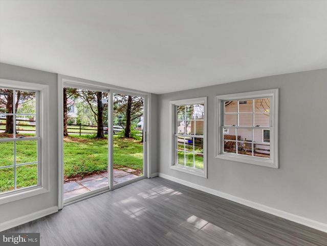 24737 NICKELBY DR, Damascus, MD 20872