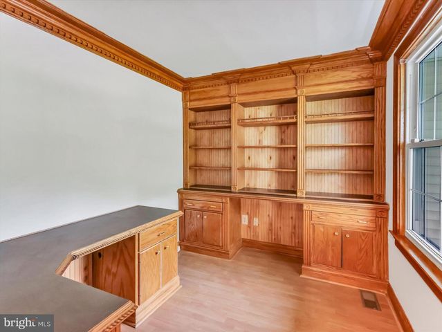 24737 NICKELBY DR, Damascus, MD 20872