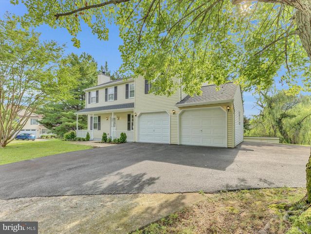 24737 NICKELBY DR, Damascus, MD 20872