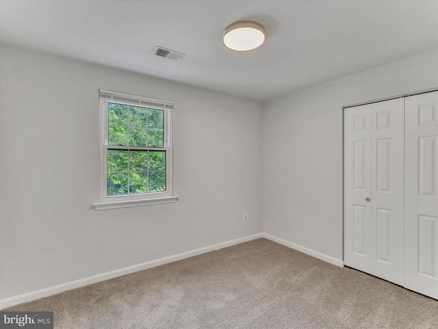 24737 NICKELBY DR, Damascus, MD 20872