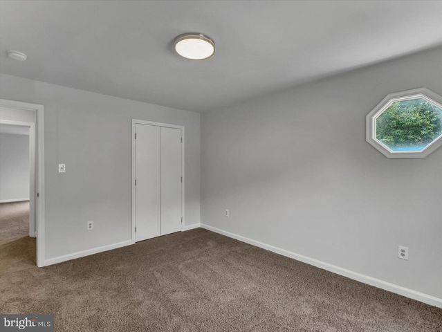 24737 NICKELBY DR, Damascus, MD 20872