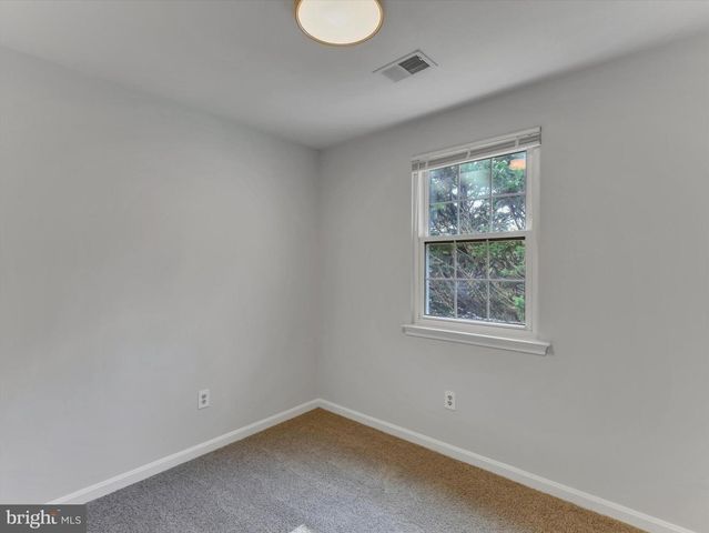 24737 NICKELBY DR, Damascus, MD 20872