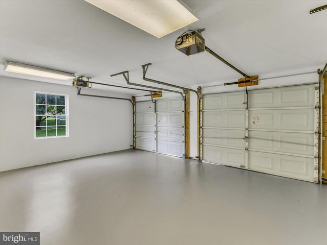 24737 NICKELBY DR, Damascus, MD 20872
