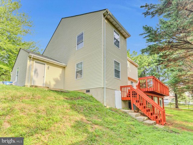 24737 NICKELBY DR, Damascus, MD 20872