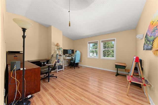 5405 N Lynden Rd, Otis Orchards, WA 99027