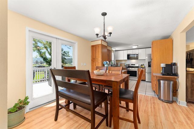 5405 N Lynden Rd, Otis Orchards, WA 99027