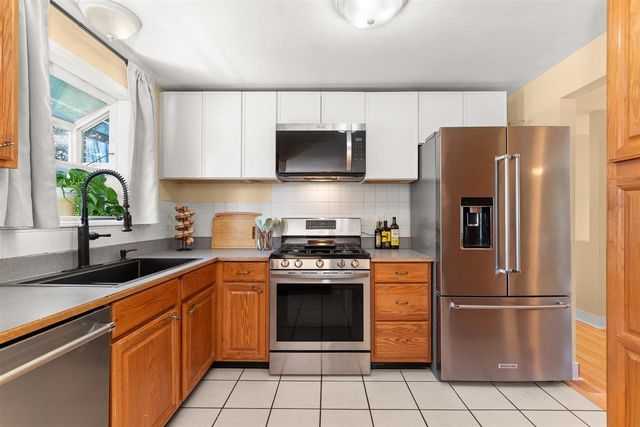 5405 N Lynden Rd, Otis Orchards, WA 99027