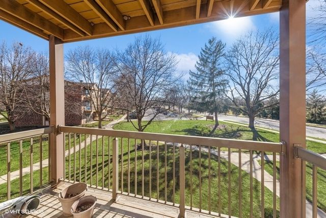 751 S Dwyer Avenue D, Arlington Heights, IL 60005