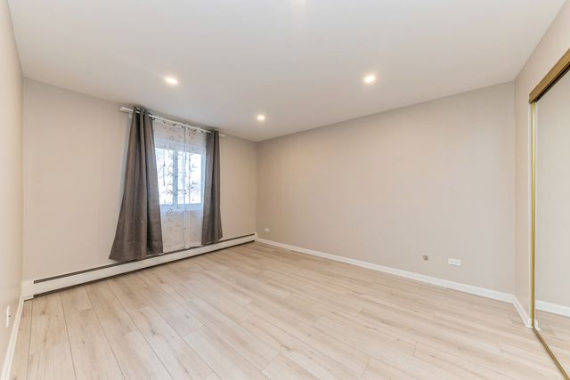 751 S Dwyer Avenue D, Arlington Heights, IL 60005