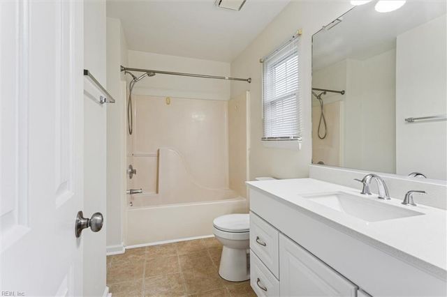 724 Galleon DR, Newport News, VA 23608