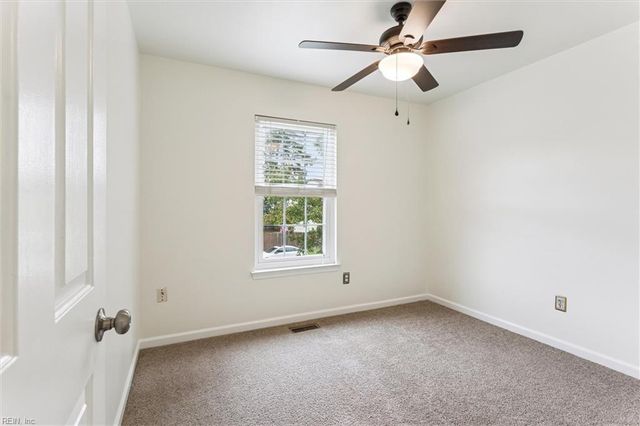 724 Galleon DR, Newport News, VA 23608