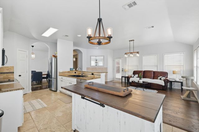 3505 Mustang Drive, Denton, TX 76210