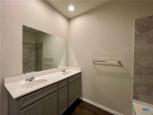 231 Valmet Drive, New Braunfels, TX 78130