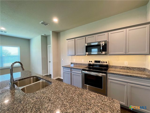 231 Valmet Drive, New Braunfels, TX 78130