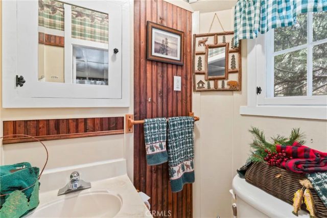 197 Rocky Point, Lake Arrowhead, CA 92352