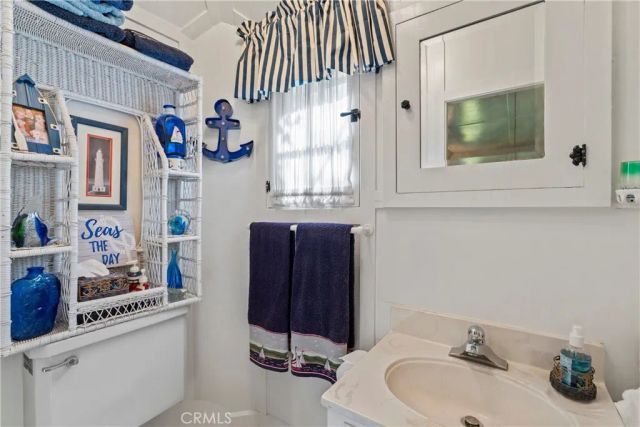 197 Rocky Point, Lake Arrowhead, CA 92352