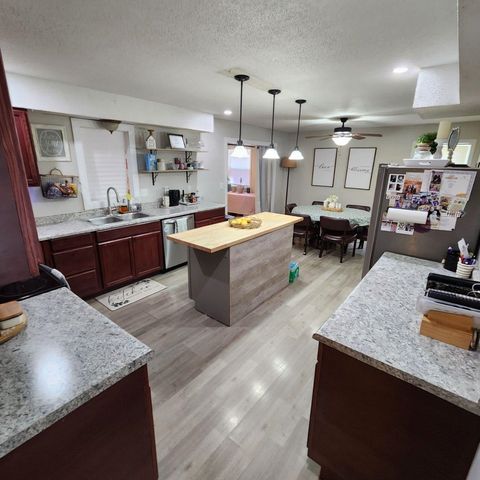 501 S MOUNT CARMEL AVE, Wichita, KS 67213