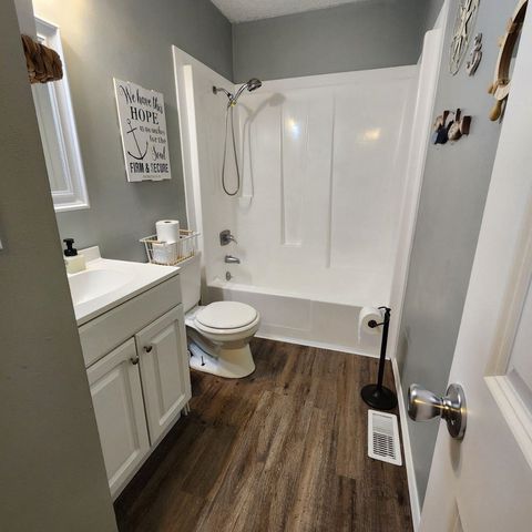 501 S MOUNT CARMEL AVE, Wichita, KS 67213