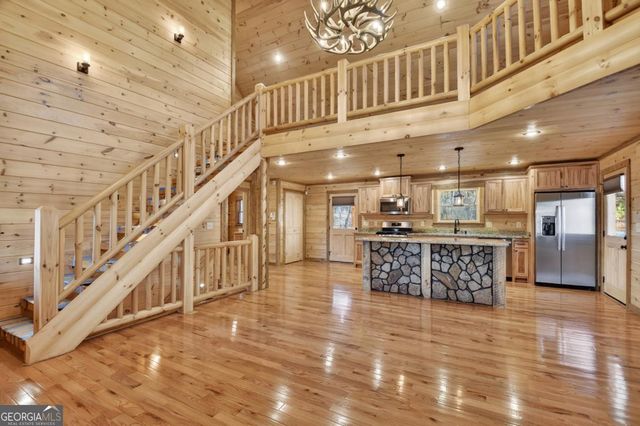 17 Dial Mountain Drive 1,2, Blue Ridge, GA 30513