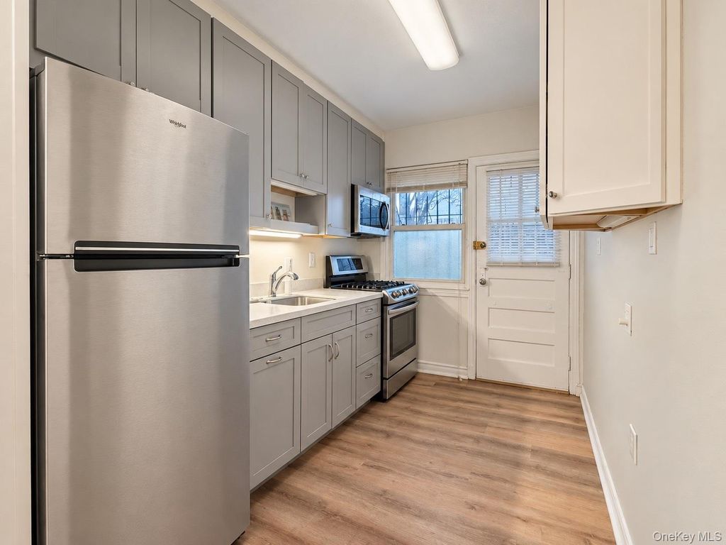 147-04 Coolidge Avenue, Briarwood, NY 11435 — photo 4