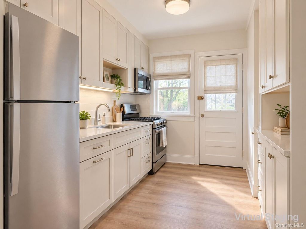 147-04 Coolidge Avenue, Briarwood, NY 11435 — photo 5