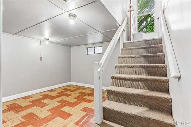 1131 Dunford Drive, St Louis, MO 63137