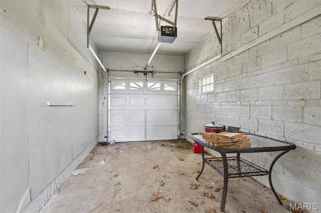 1131 Dunford Drive, St Louis, MO 63137