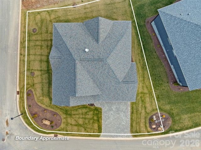 304 Avery Trail Drive, Arden, NC 28704