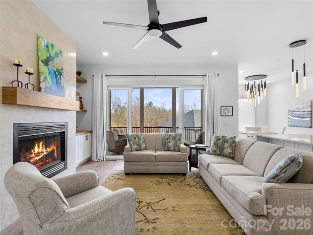 304 Avery Trail Drive, Arden, NC 28704