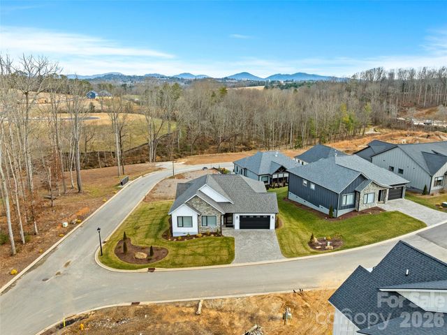 304 Avery Trail Drive, Arden, NC 28704