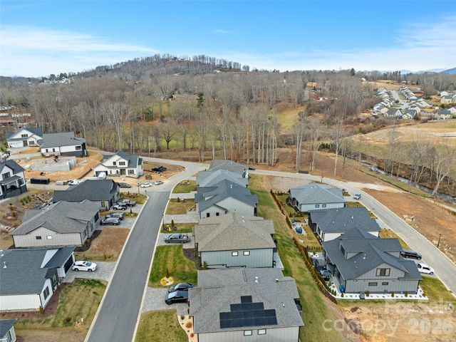 304 Avery Trail Drive, Arden, NC 28704