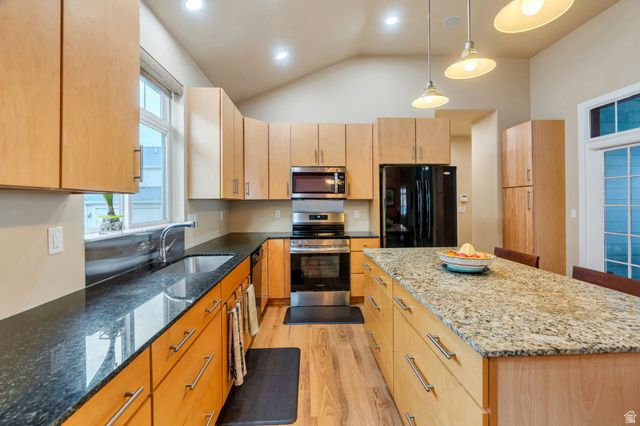 4529 W MILFORD DR, South Jordan, UT 84009