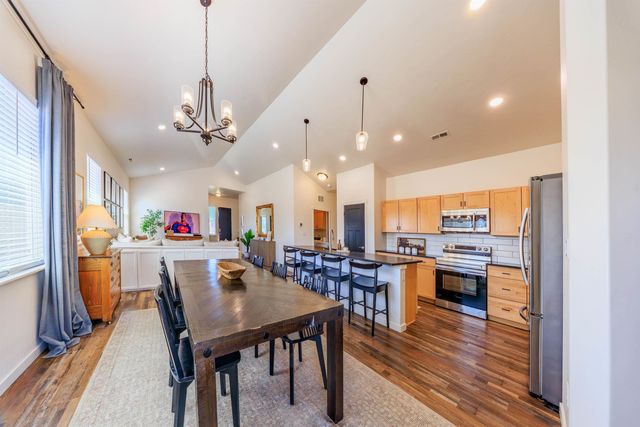 450 Fox Meadows Court, Grand Junction, CO 81504