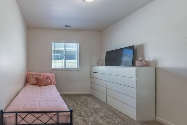 450 Fox Meadows Court, Grand Junction, CO 81504