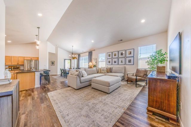 450 Fox Meadows Court, Grand Junction, CO 81504