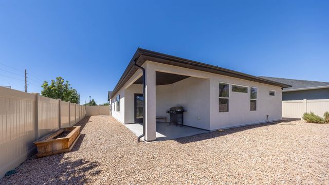 450 Fox Meadows Court, Grand Junction, CO 81504