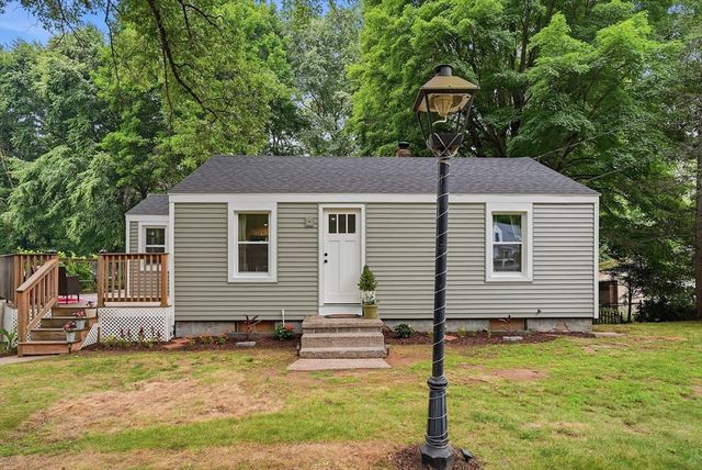 92 Sylvan Lane, Agawam, MA 01030